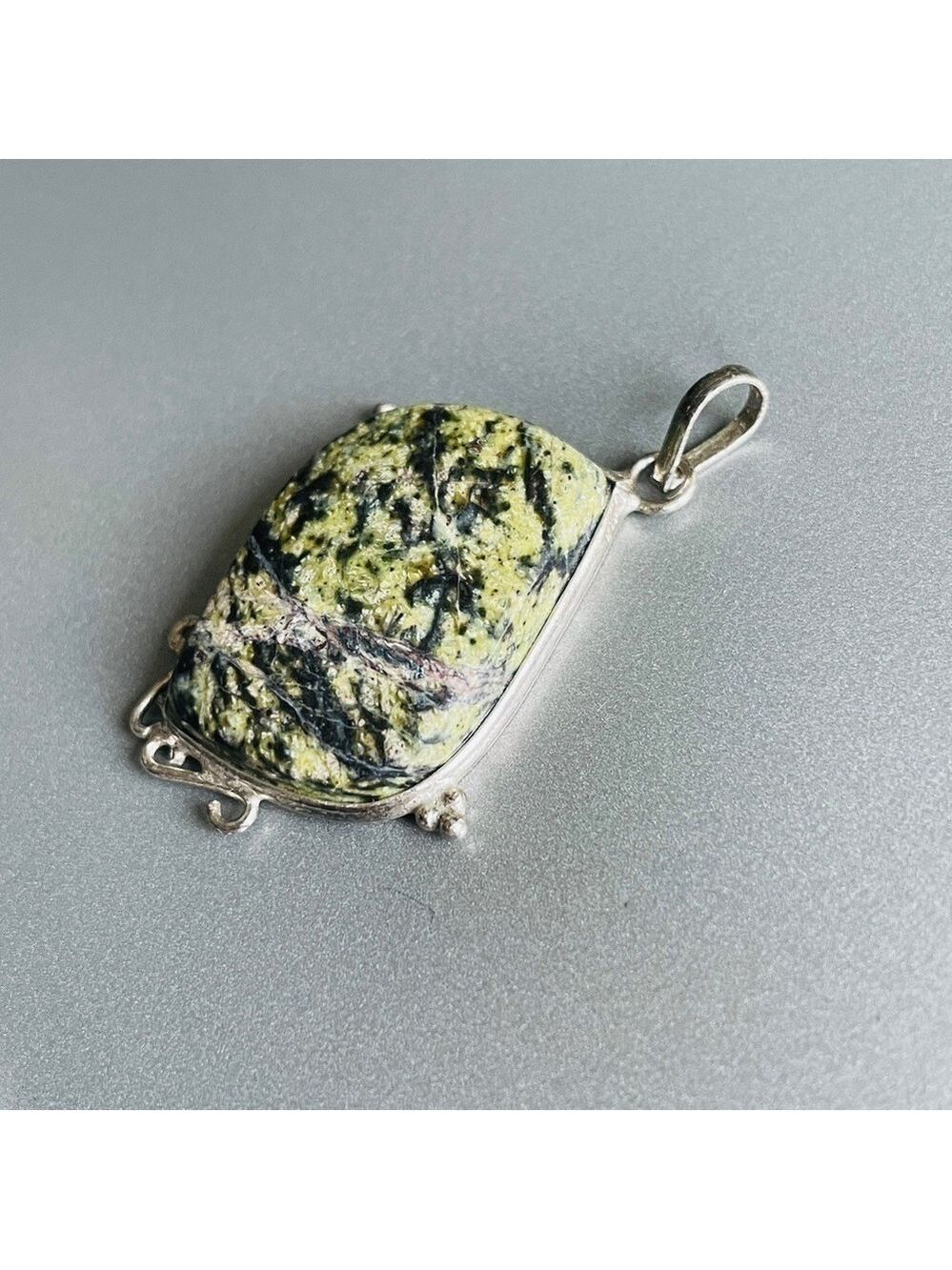 Serpentine Natural Gemstone Sterling Silver Vintage Pendant for Necklace - Picture 4 of 13
